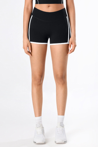 Women's Contrast Trim Side Pocket Workout Yoga Shorts
