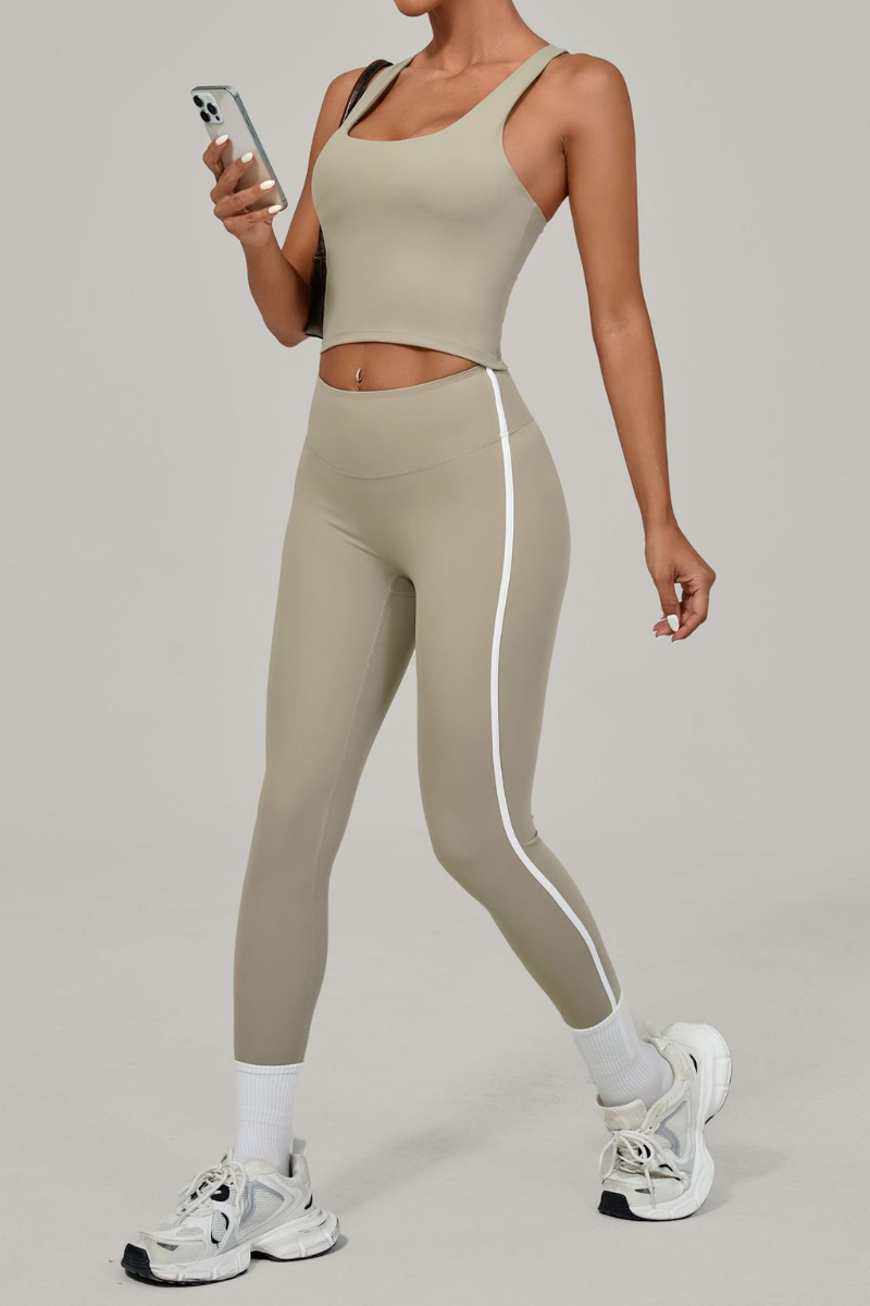 Women's Athletic Set:U-neck Bra And Side-Stripe Leggings