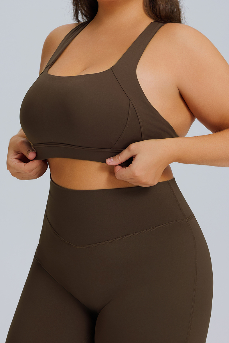 Plus Size Women's  U-neck Cross Back Athletic Bra