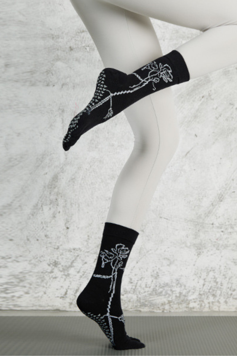 Women's Colorful Patterned Crew Yoga Grip Five-Toe Socks