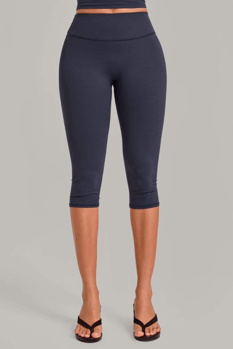 Women’s Mid-Rise Tummy Control Yoga Capri Leggings