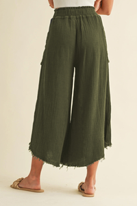 Retro-chic, laid-back style Yamamoto pants