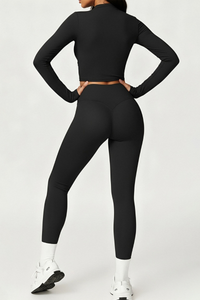 Women’s sports three-piece set.