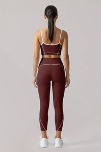 Women's Contrast-Line Bra And Capri Leggings Yoga Set