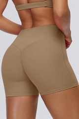 Women's No Front Seam Pleated Buttocks Lift Workout Shorts