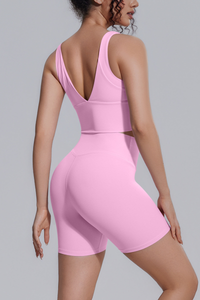 Women's Athletic Sets:V-back Wide Straps Bra And Shorts