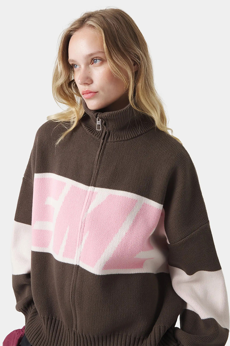 Color-contrast letter-patterned knitted cardigan