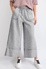 Leisure-style wide-leg pants