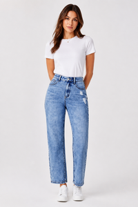 Women's Vintage Distressed Straight Leg Cropped Jeans