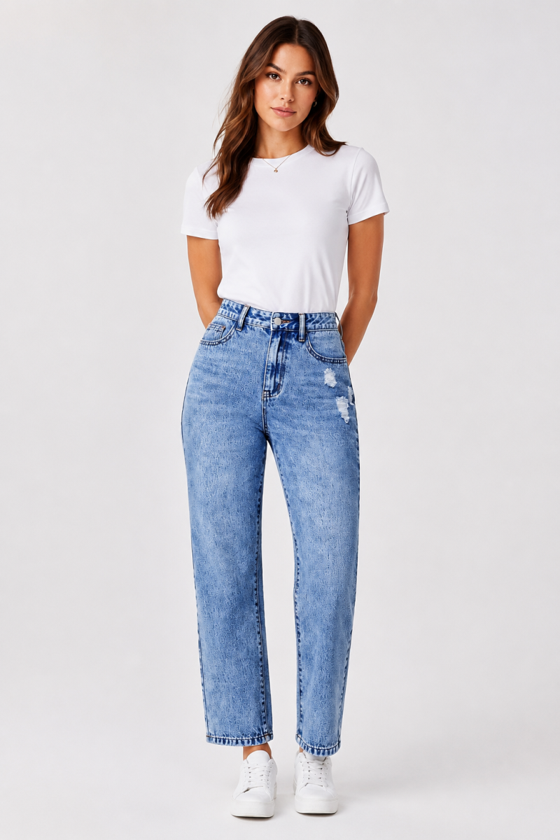 Women's Vintage Distressed Straight Leg Cropped Jeans