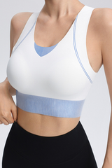 Women's U-Neck Sleeveless Sports Bra.