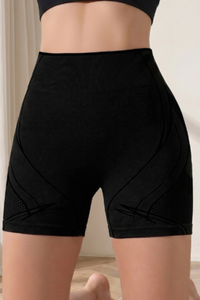 Women's Seamless Color-block Pleated Buttocks Lift Shorts