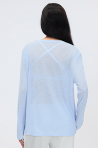 Women's 95g Ultra Light Button Placket Oversized Yoga Top