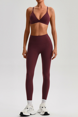 Women's Yoga Sets:Triangle Cup Bra & No Front Seam Leggings
