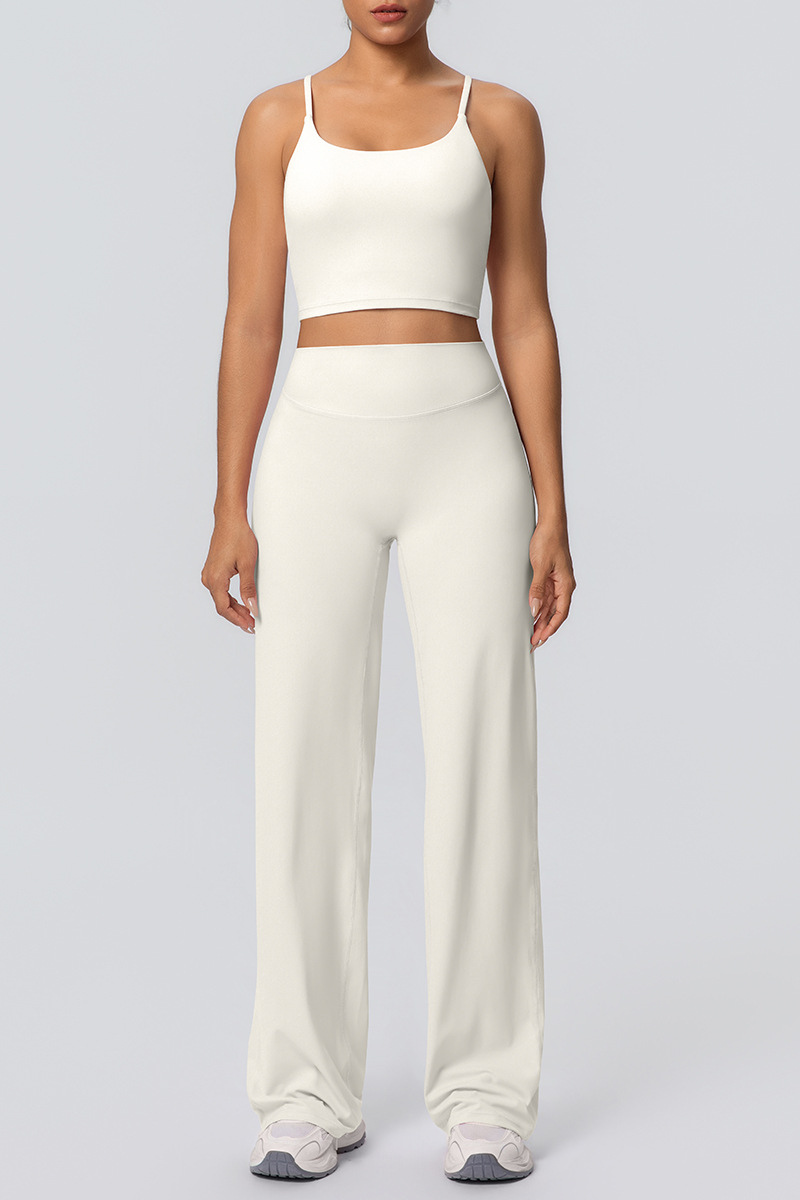 Women's solid color sportswear set.