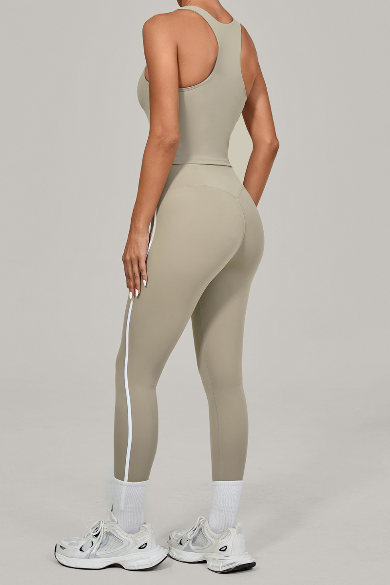 Women's Athletic Set:U-neck Bra And Side-Stripe Leggings