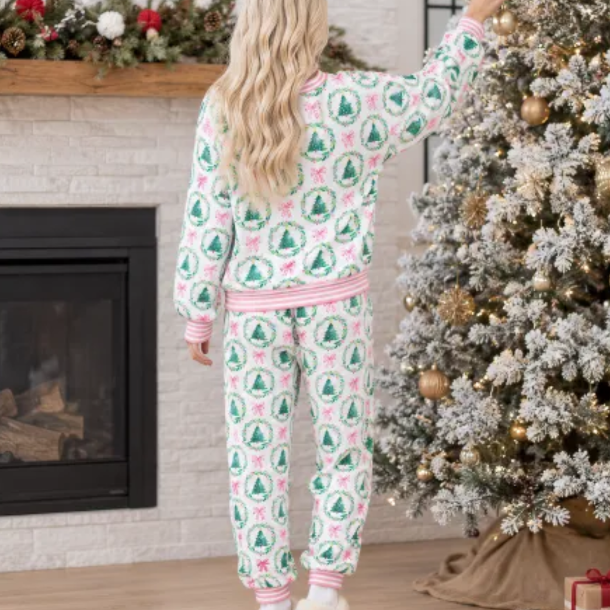 Women's Fall Thin Striped Hem Christmas Tree Pajama Sets