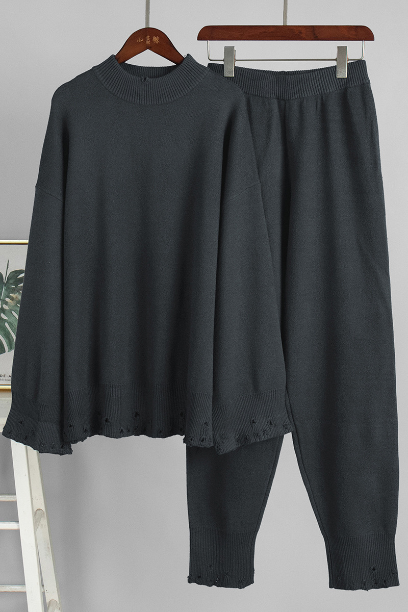 Cracked-out sweater set