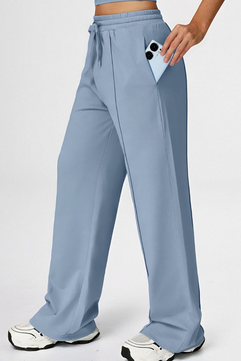 Women’s streetwear straight-leg casual pants.
