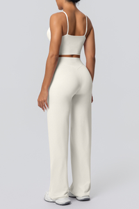 Women's solid color sportswear set.