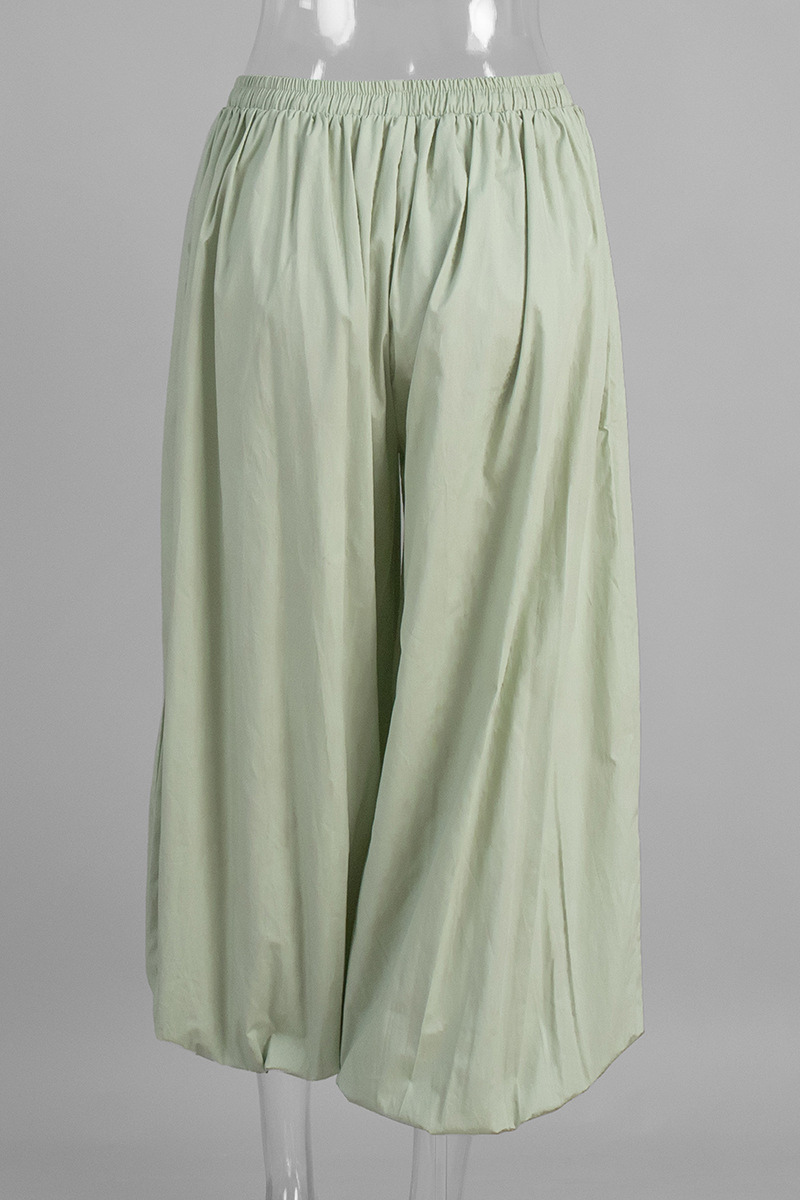 Wide-leg, relaxed, lantern-style pants