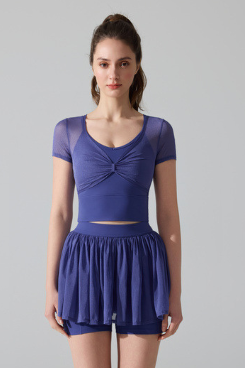 Women's Athleic Set:Faux Two-Piece T-shirt And Mini Skirt