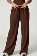 Women's slouchy straight-leg casual pants.