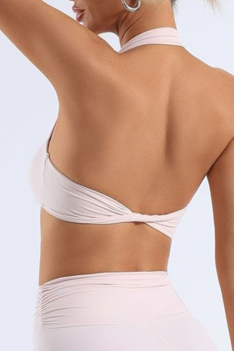 Women's Solid Halter Neck Ruched Front Padded Sports Bra