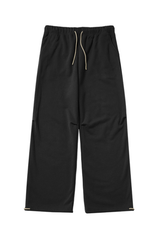 Straight-leg fleece-lined sweatpants.