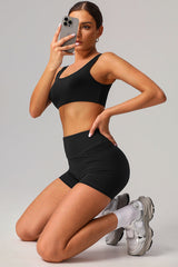 U-shaped back sports bra + classic sports shorts 2-piece set