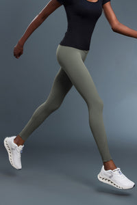 Women High-Waisted Sculpting Seamless Naked-Feel Yoga Leggings
