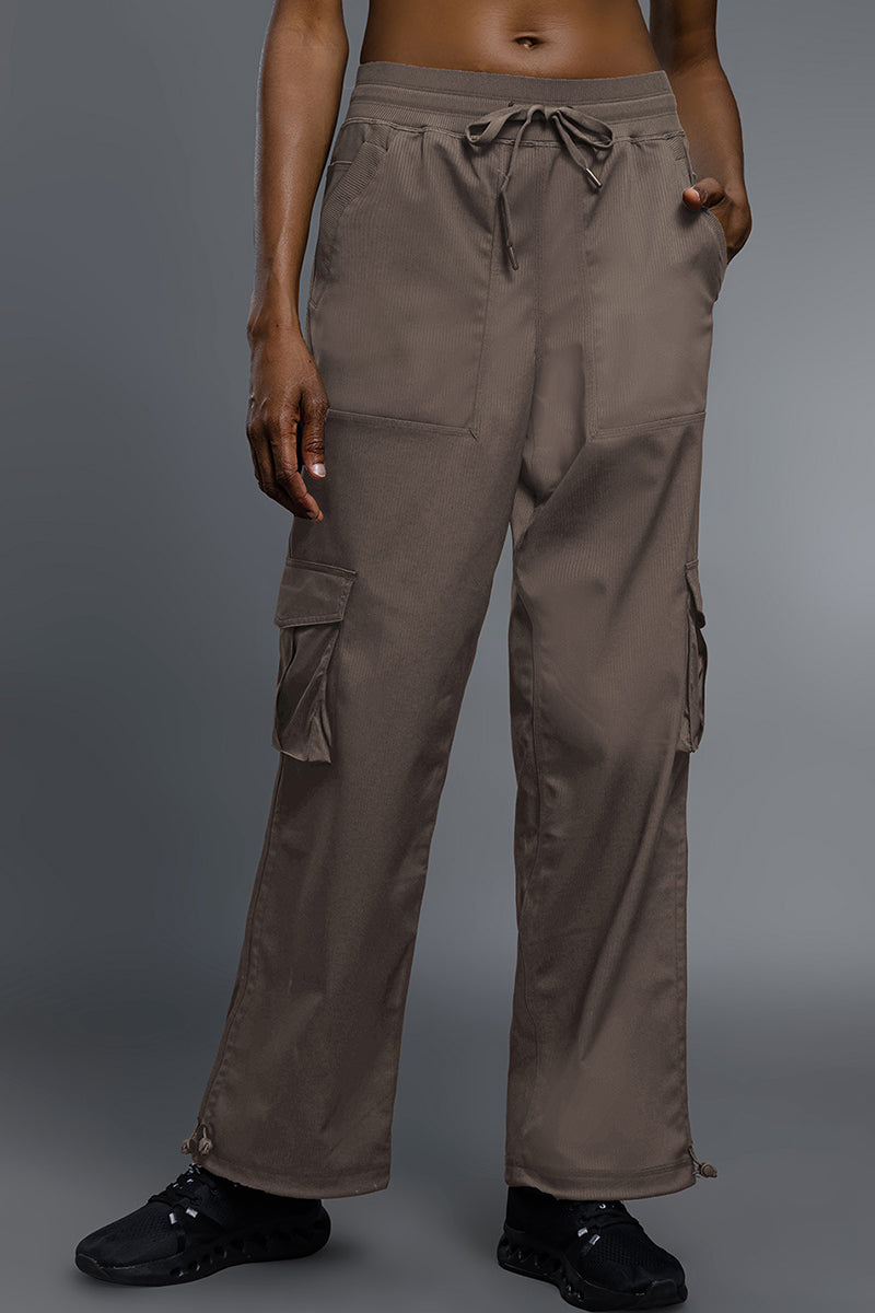 Women Fleece-Lined Loose Cargo Workout Pants with Adjustable Hem