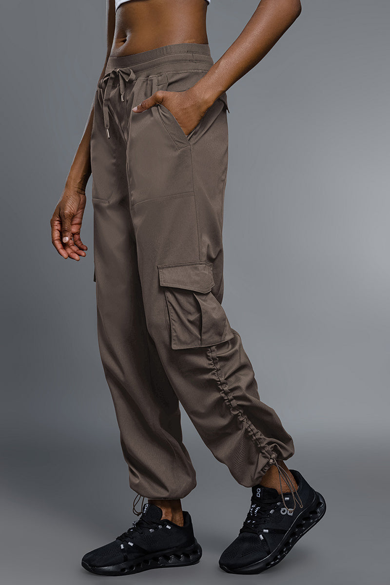 Women Fleece-Lined Loose Cargo Workout Pants with Adjustable Hem
