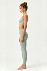 Women's Yoga Set:Thin Strap V-Neck Bra And Stirrup Leggings