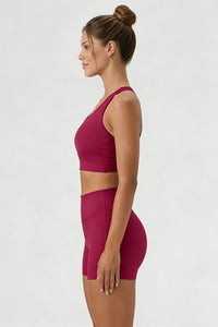 Women's Halterneck Cutout Twist Back Sports Bra