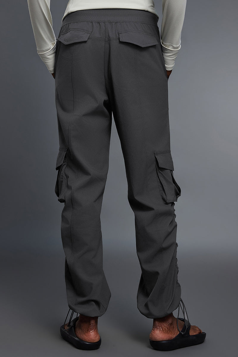Women Fleece-Lined Loose Cargo Workout Pants with Adjustable Hem