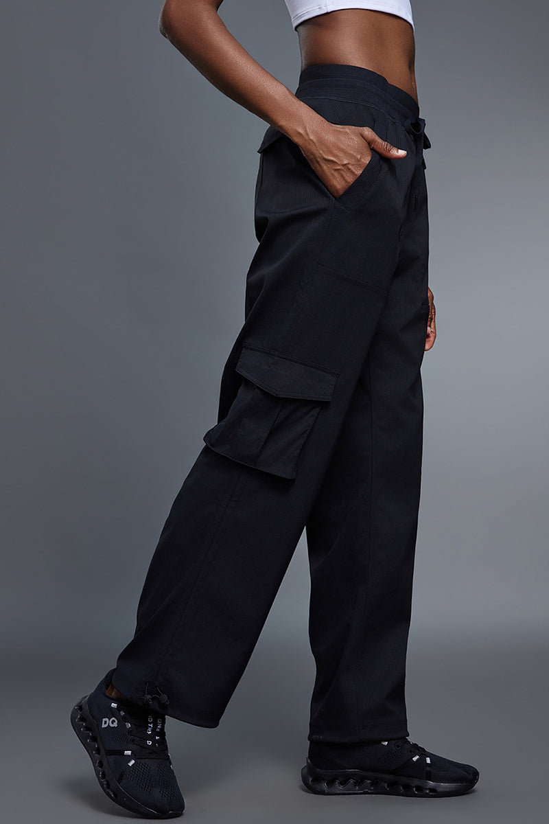 Women Fleece-Lined Loose Cargo Workout Pants with Adjustable Hem