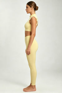 Women's Scalloped Mock Neck Bra And Leggings Yogg Sets