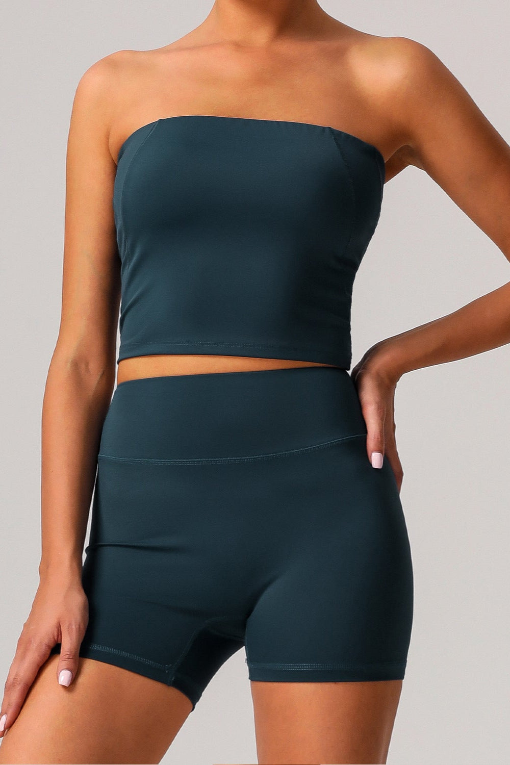 Bandeau sports bra + high-stretch sports shorts 2-piece set