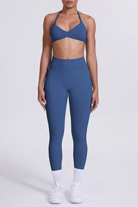 Women Seamless Yoga Set: High-Waisted Sculpting Leggings + Halter Neck Sports Bra