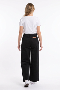 Women's Classic High Waist Straight Leg Jeans