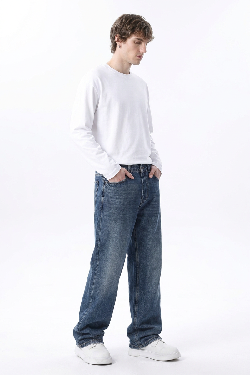 Men's Classic Washed Relaxed Straight Leg Jeans