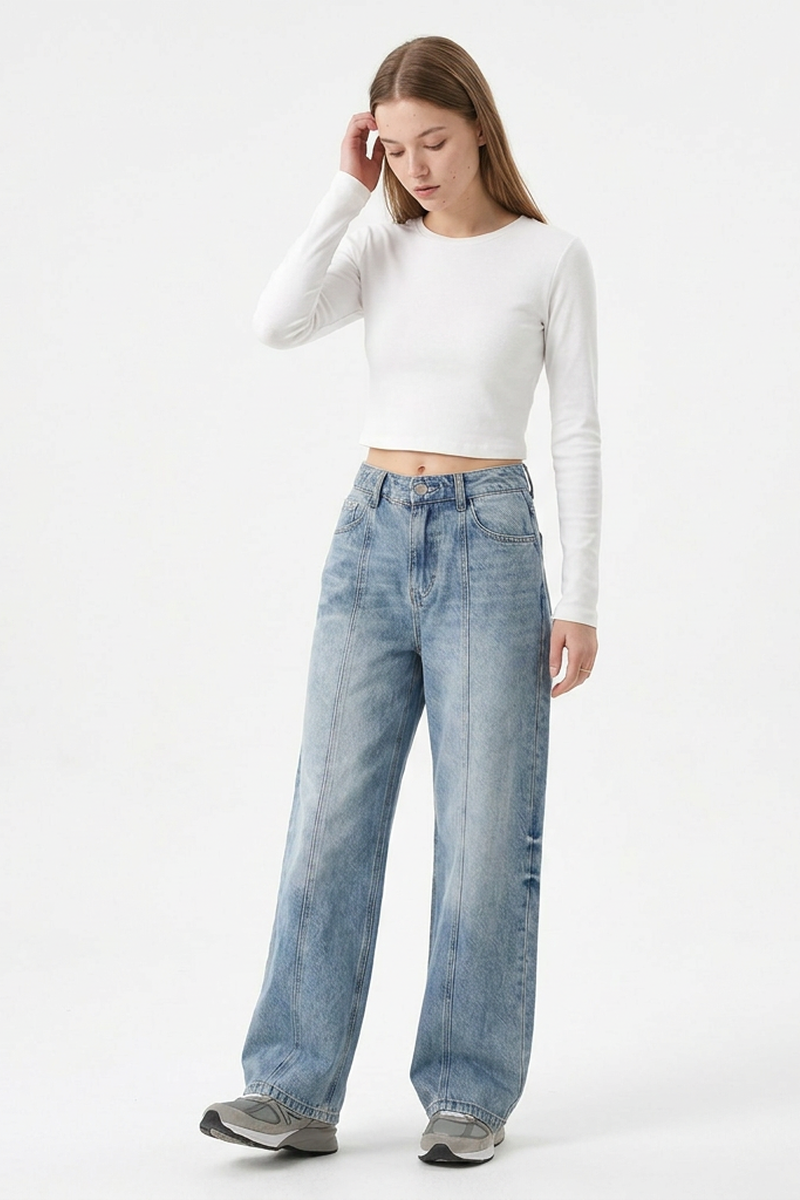 Women's Vintage Wash Paneled Wide-Leg Jeans