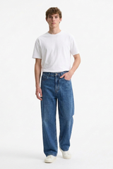 Men's Classic Mid Blue Solid Straight-Leg Jeans
